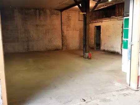 très grand local /box/garage 100m2 garde meubles centre tarbes