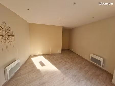 local 25m2