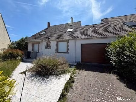 maison 106 m² leval
