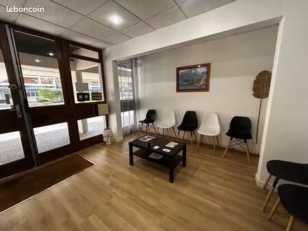 location bureau 12 m² – quartier doutre/saint-nicolas  angers – mardi  vendredi  samedi