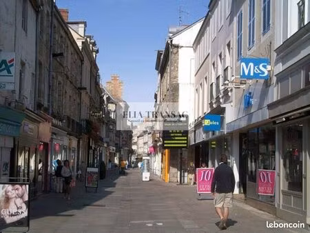 local commercial 147 m²