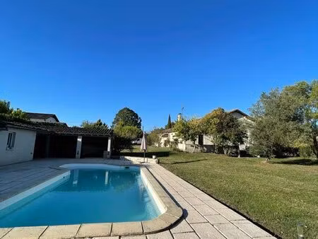 maison en pierre de caractère - 210m2