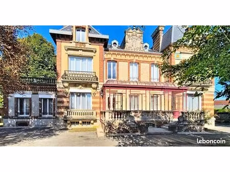maison 14 pièces 443 m²