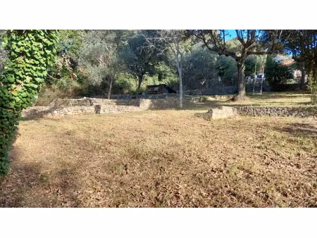 vente terrain 1300 m² à grasse (06130)  285 000 €