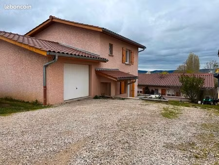 maison individuelle de 90m2 sur une parcelle de 441m2