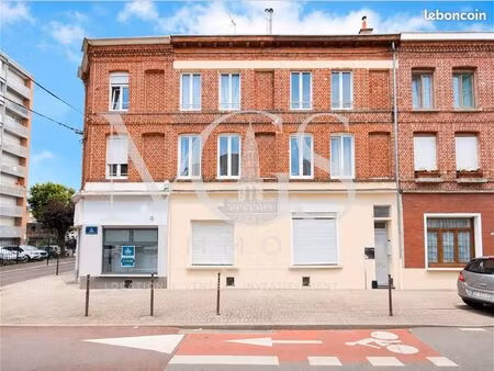 ? t2 à rénover – 52 5 m² – la madeleine