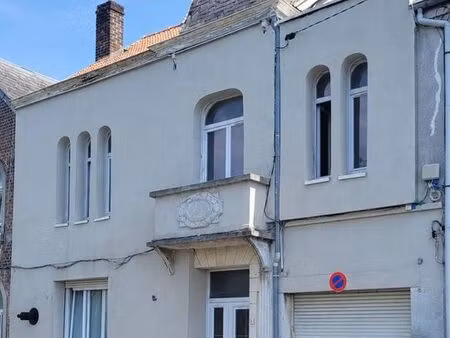 maison 8 pièces 165 m²