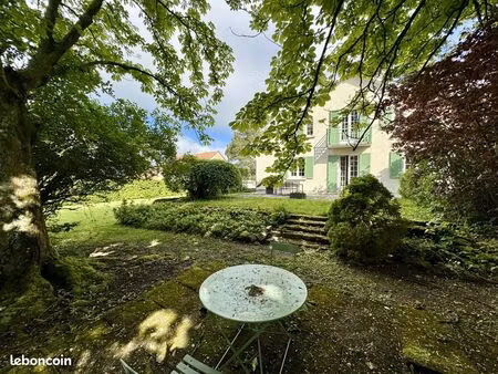 maison 7 pièces 160 m²