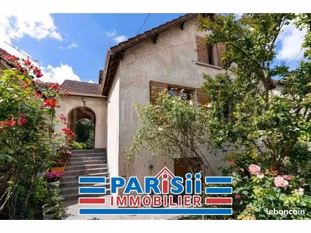 maison 5 pièces 130 m²