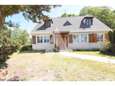 maison 9 pièces 140 m²