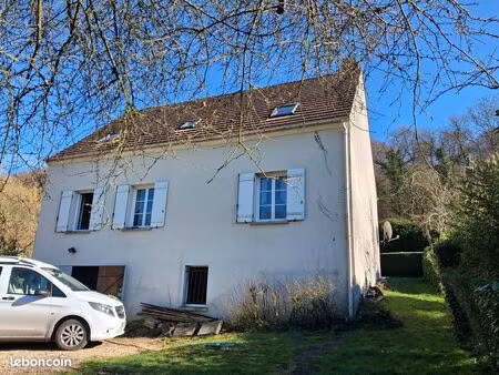 maison traditionnelle de 117m² dans un écrin de verdure idéale pour télé travail ou pour j