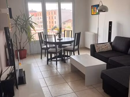 appartement cœur de ville montrond les bains