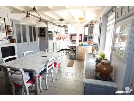 maison 4 pièces 138 m²
