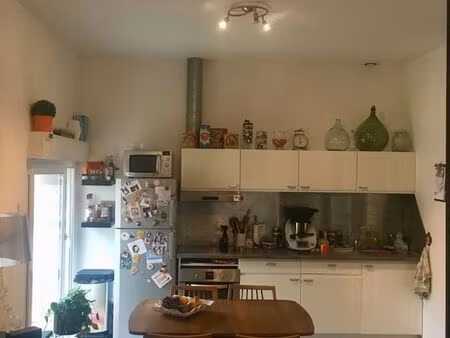 spécial investisseur : 2-3 pièces en rez-de-chaussée avec terrasse et entrée indépendante 