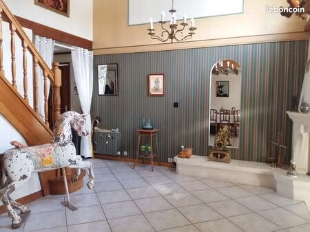 maison 5p - 105 m² ?menucourt