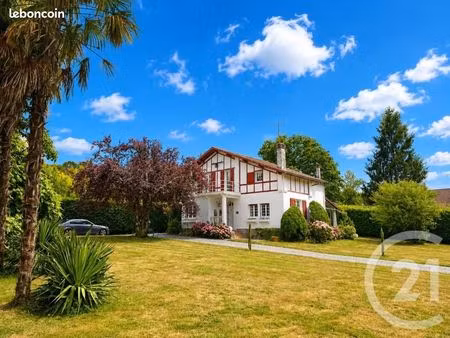 maison 6 pièces 148 m²