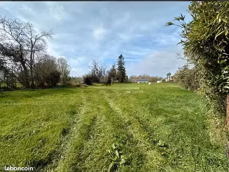 vends terrain constructible non viabilisé