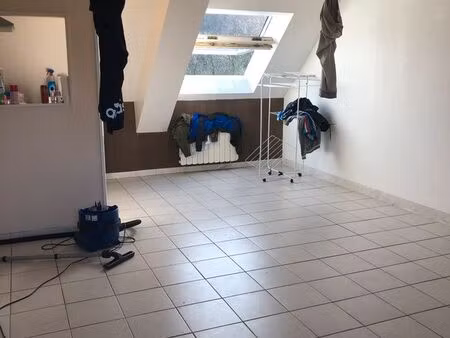 grand studio très lumineux 45 m²