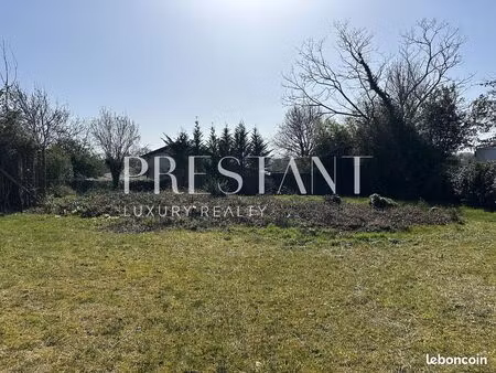 terrain 850 m² bassussarry