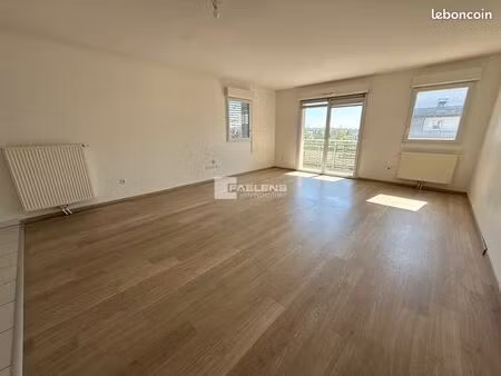 appartement 3 pièces 74 m²