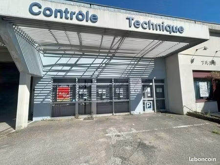 local commercial 427 m²