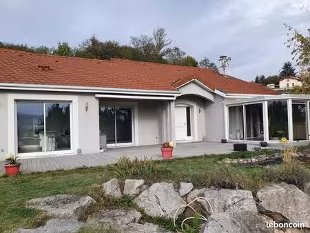 maison 4 pièces 150 m²