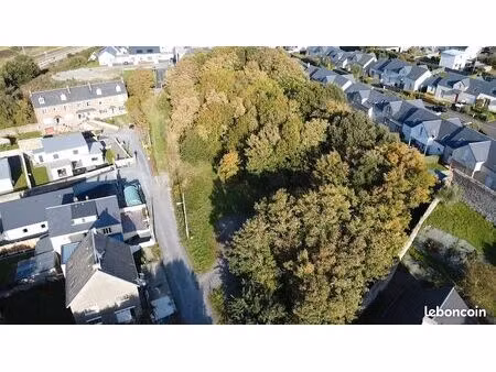 terrain 1 689 m² granville