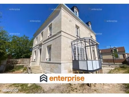 bureau 110 m²
