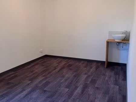loue cabinet / bureau / local