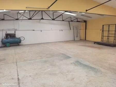 local commercial 430 m² beauvais