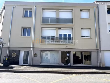 local commercial 60 m² royat