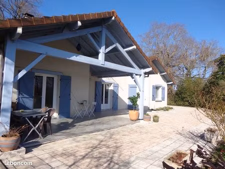 belle propriete situation dominante vue chaine pyrenees