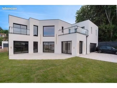 villa moderne - 223m2