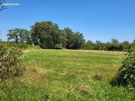 terrain constructible de 1633 m constructible