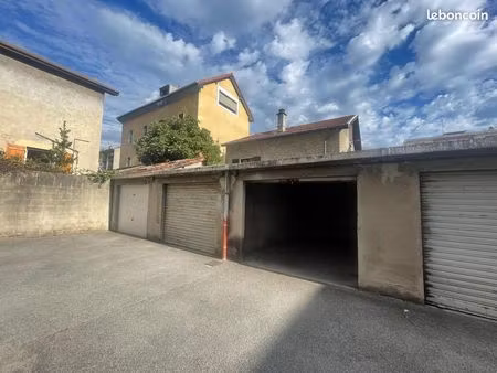 garage / box 10 m² grenoble
