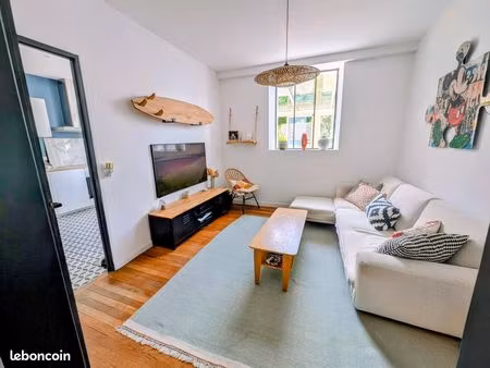 maison de caractère 152m² au sol – 5 ch – jardin sans vis à vis - dépendance 19m² – vérand