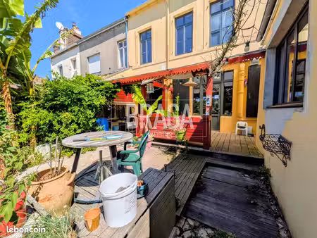 maison 7 pièces 189 m²