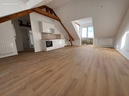 t3 avec cachet centre ville