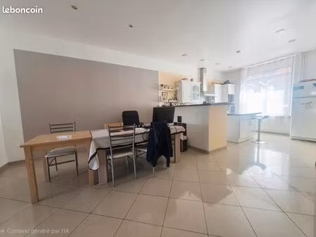 maison 6 pièces 161 m²