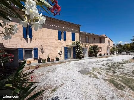 longère 13 pièces 304 m²