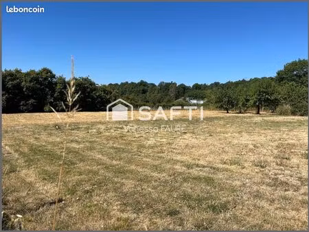 terrain 1472 m² tabanac