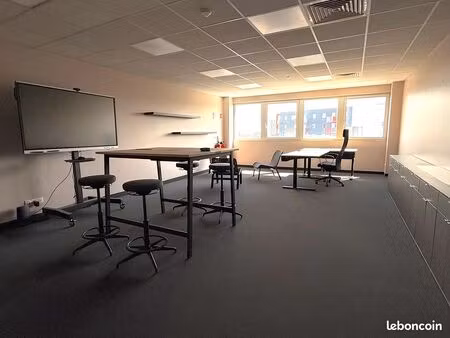 à louer – bureau 46 m² – le trident mulhouse – parking