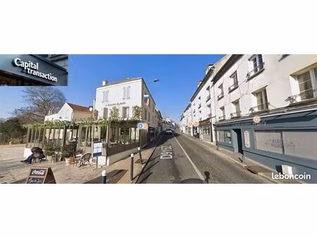boutique 127 m² pontoise