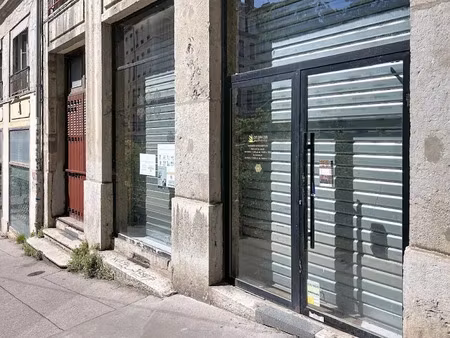 vente locaux professionnels à lyon 1er (69001)  290 000 €