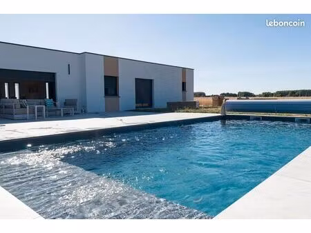 maison contemporaine 135 métre carré - piscine - terrain 1026 métre carré