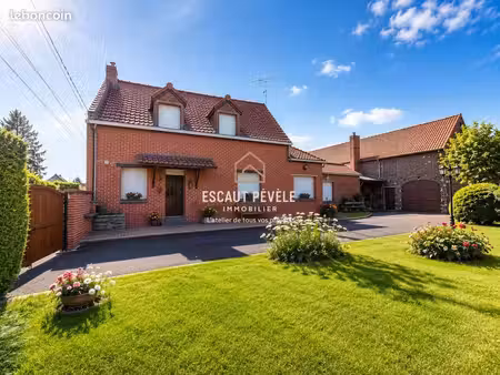 maison 6 pièces 130 m²