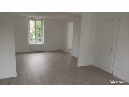 bel appartement à l'isle adam