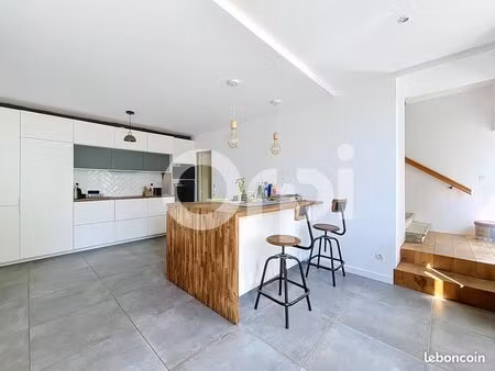 longère 4 pièces 159 m²