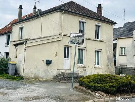 maison de ville 5 pièces 100 m2 ( centre-ville )