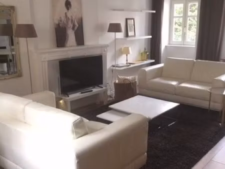 meublé t2 centre historique 58 m2  44 carrés